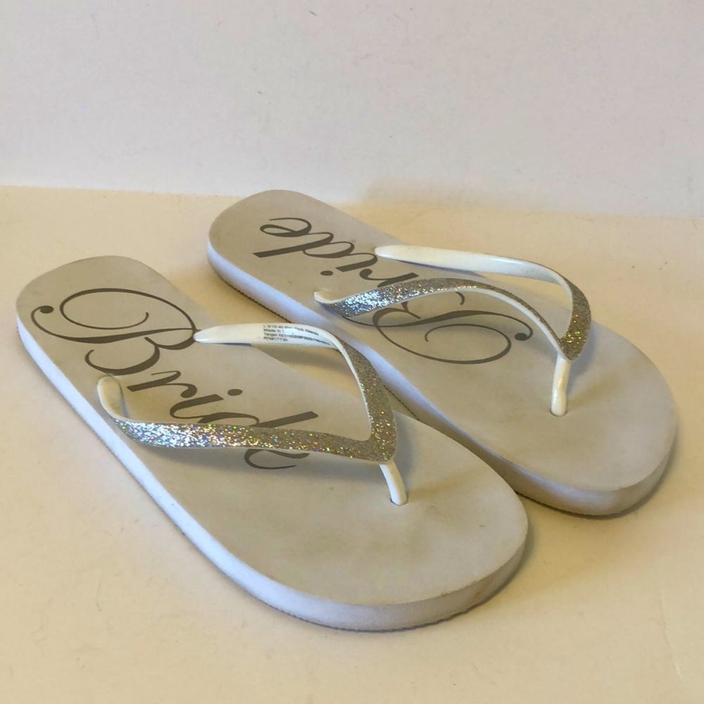 Bride white sparkly flip flop size L 9/10